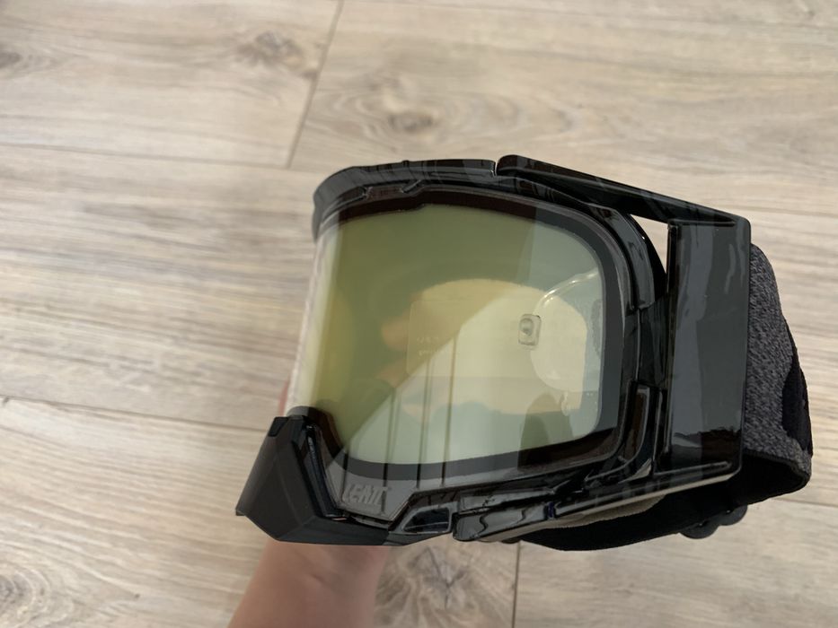 мотоциклетні окуляри бренду Leatt ( маска)