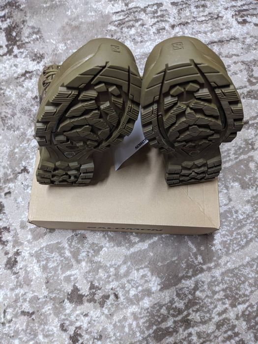 Продам зовсім нові черевики SALOMON Quest 4D розмір 37(1/3) устілки 23.5см