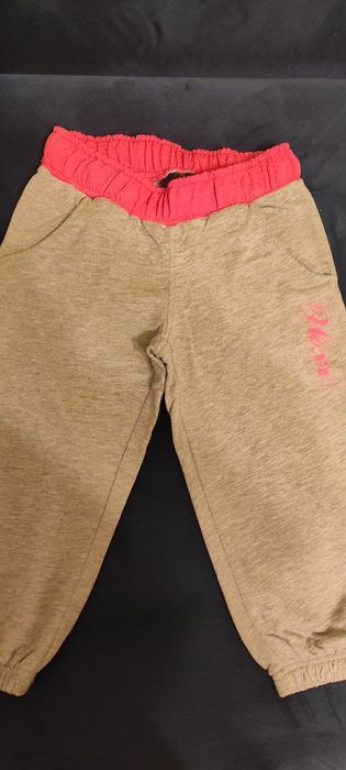 Spodnie dresowe rozm. 134 cm.