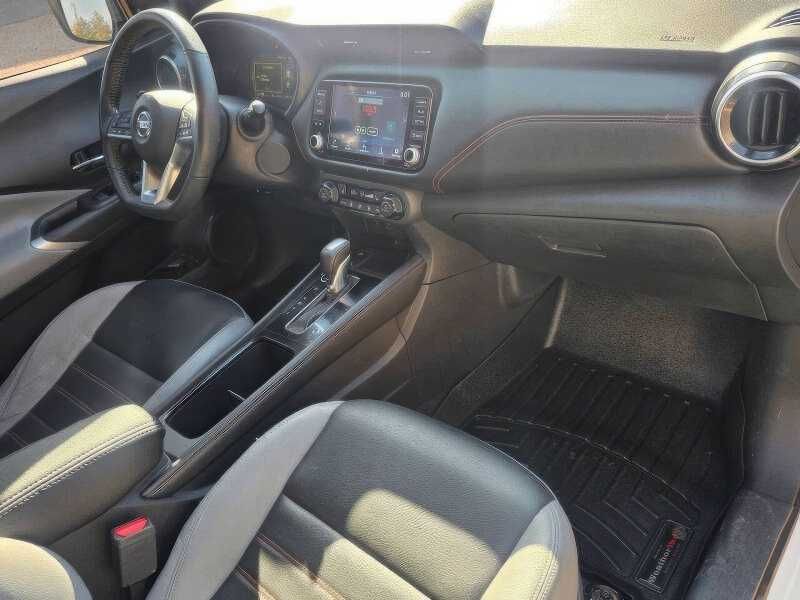 2021 Nissan Kicks SR