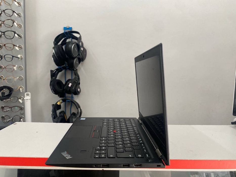 Ноутбук Lenovo ThinkPad X1 Carbon