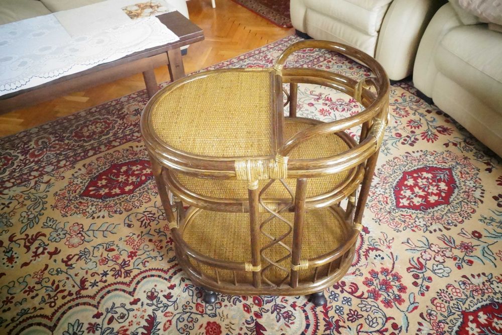 Barek rattanowy na kółkach