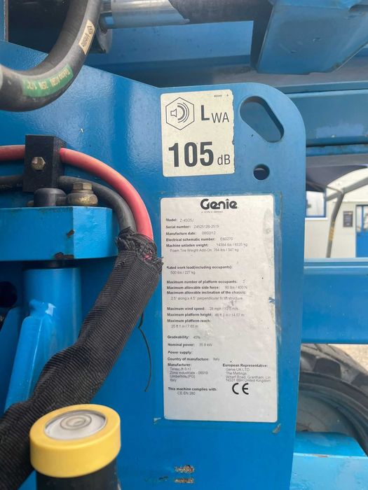 Braço articulado Genie Z45/25 - 16m