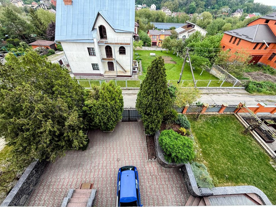 Без комісії! Продаж капітального будинку в Центрі міста – ідеально для життя чи бізнесу+укриття !Сауна/ міні басейн/ більярдна кімната/альтанка