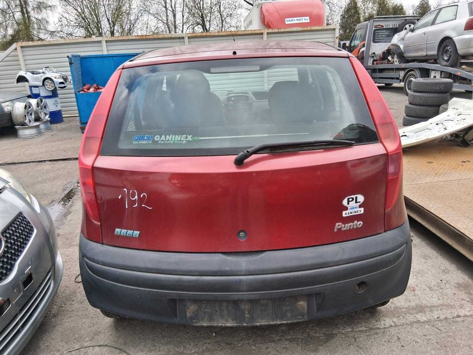 klapa bagażnika Fiat Punto II