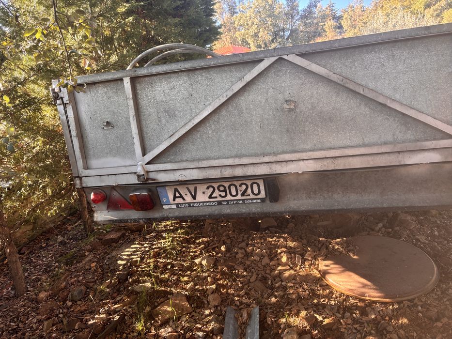 Atrelado luis figueiredo em execelente estado