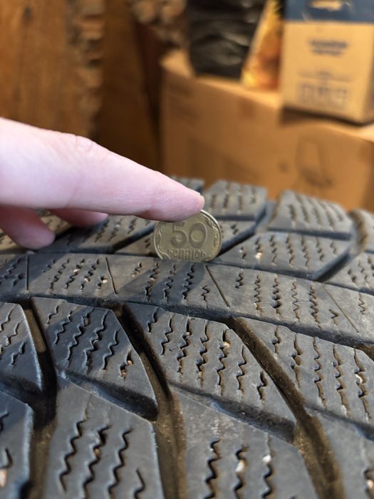 Зимова гума 225/60/17