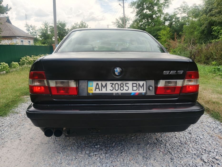продам бмв   е34