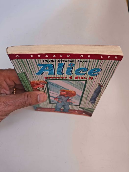Alice - Crescer é difícil