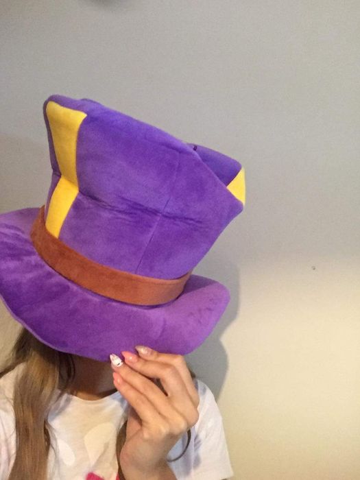 carteira Girls generation e chapeu Caitlyn