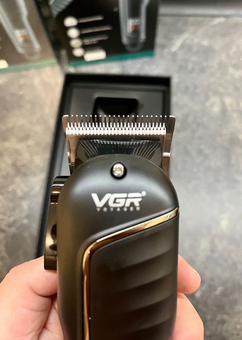 Машинка для стрижки волосся. Машинка для стрижки волос дома