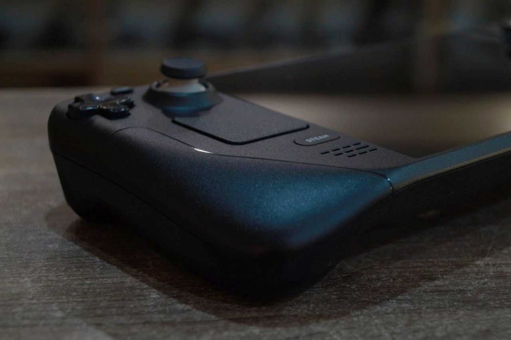 Портативна ігрова приставка Valve Steam Deck 64 ГБ TVOYO