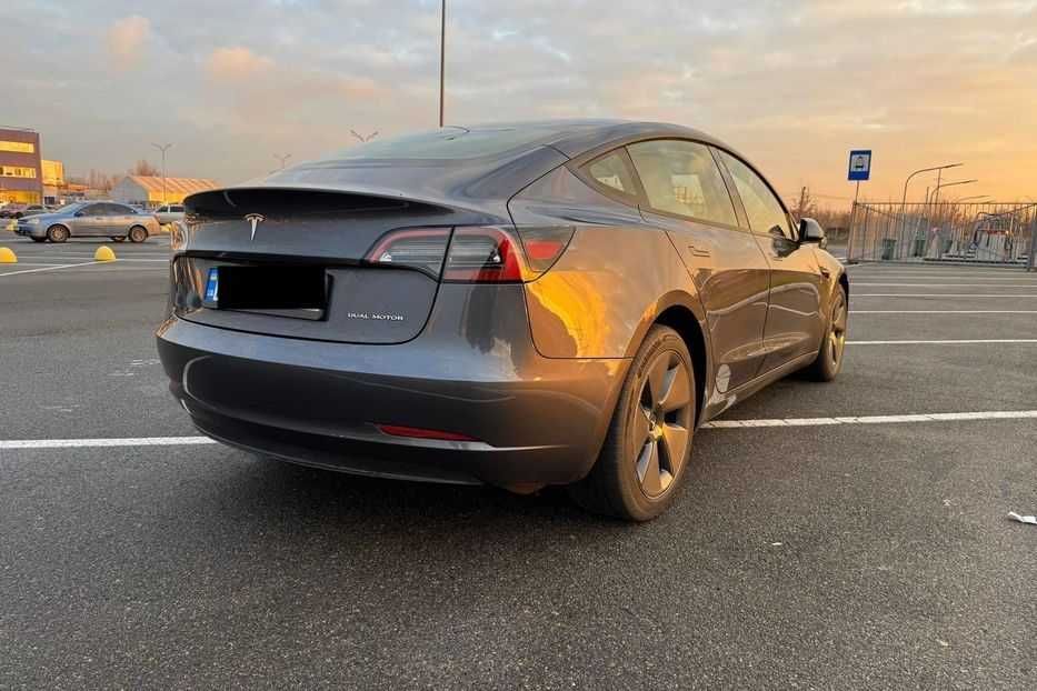 Продам Tesla Model 3 Long Range Dual Motor 2022 года