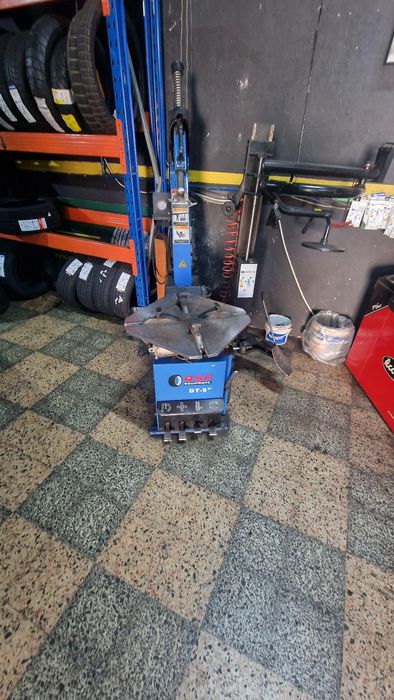 Vendo recheio de oficina pneus