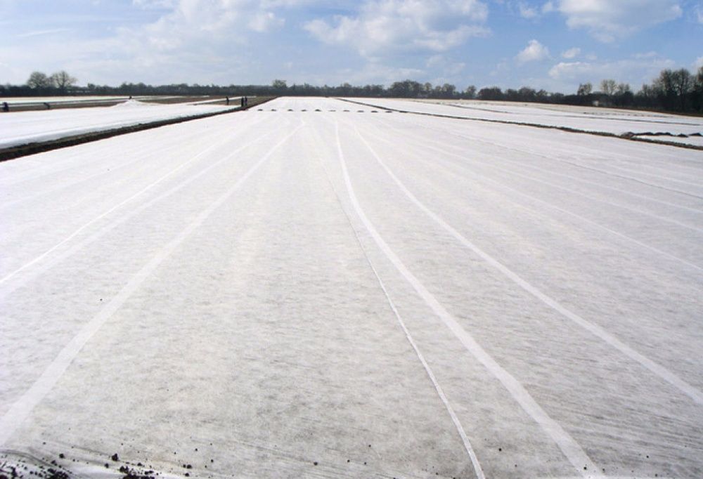 Włóknina 10,5 x 100 - gramatura P-30- Premium