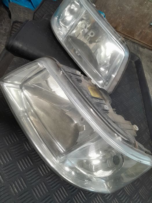 Lampa Reflektor Volkswagen Transporter T5 Lewa