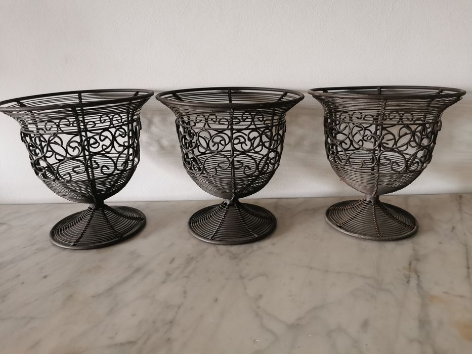 Vasos Ferro (21 cm Altura/Diâmetro)