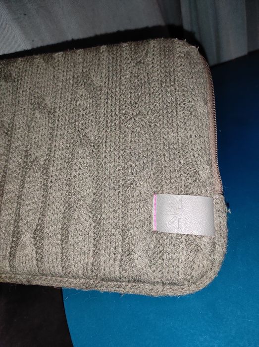 CASE LOGIC etui 14" sweterek jodełka na tablet