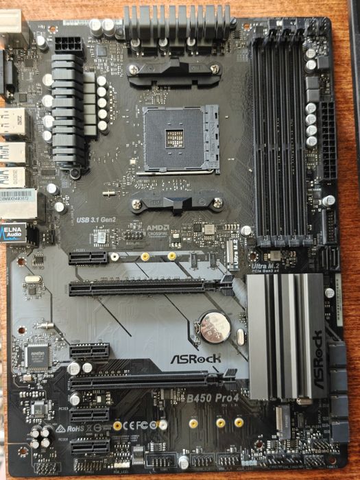 Материнська плата AsRock B450 Pro4