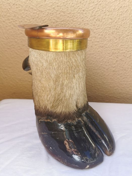 Cinzeiro pata de búfalo