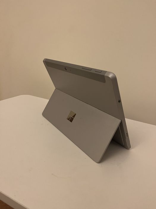 Computador Surface Go 2