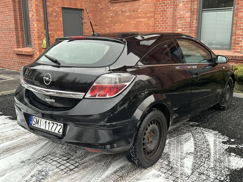 Opel Astra H GTC 1.9 CDTi 2007r