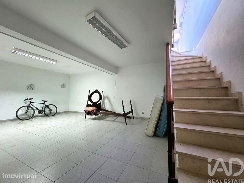 Loja / Estabelecimento Comercial em Vieira de Leiria de 101,00 m2