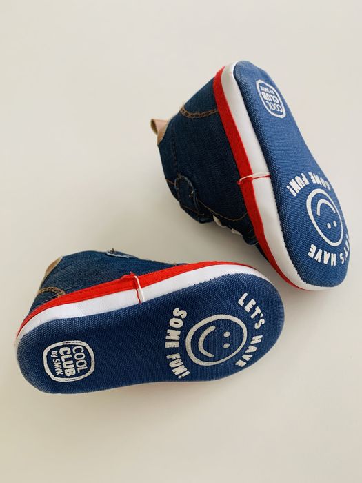 Czapeczka H&M 62/68 i buciki niechodki Cool Club 18