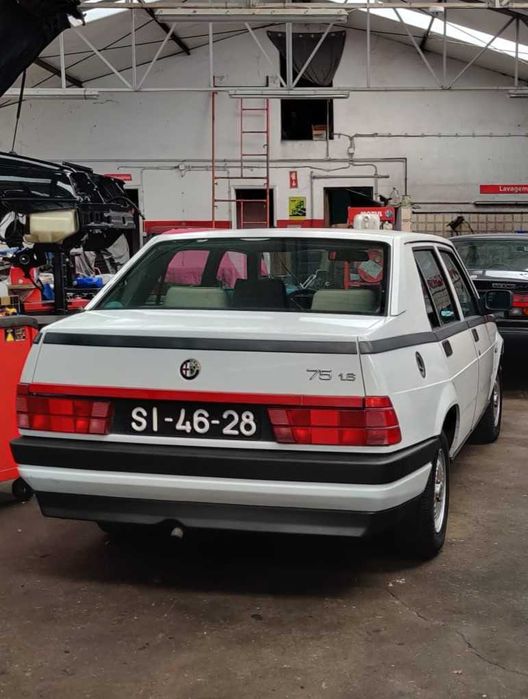 Alfa Romeo 75 1.6 carb