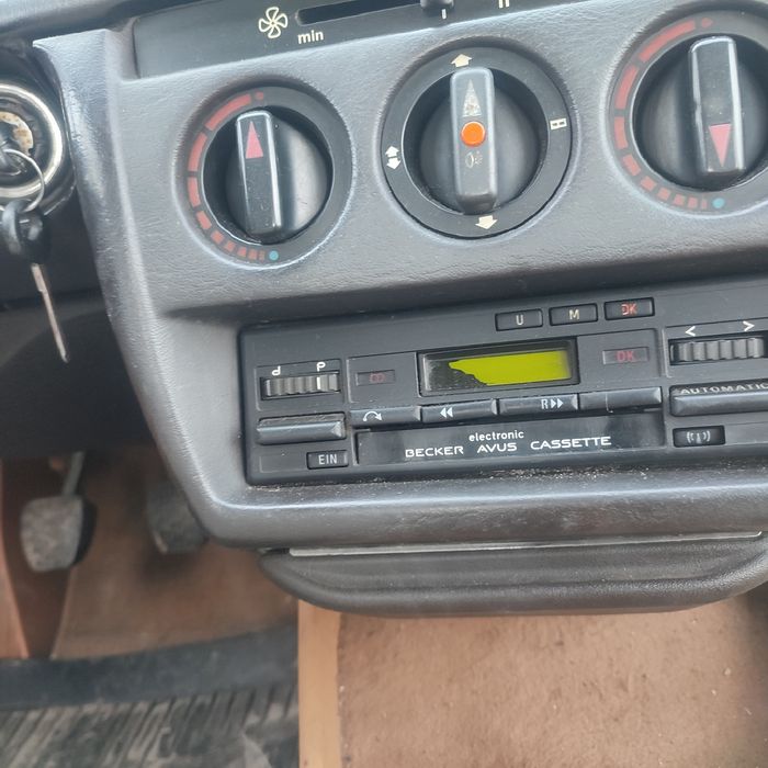 Radio mercedes becker