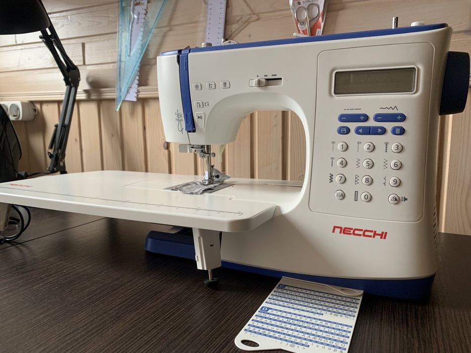Компʼютерна  Швейна машина Necchi 103D