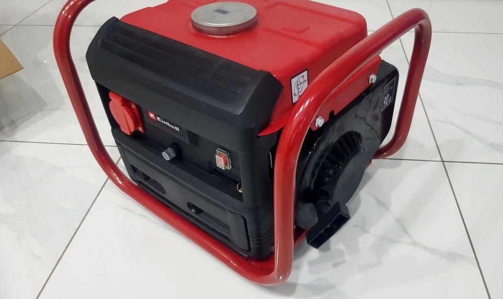 Генератор Einhell TC-PG 10/E5 800W.