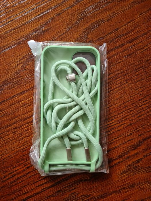 Etui plecki IPhone 13
