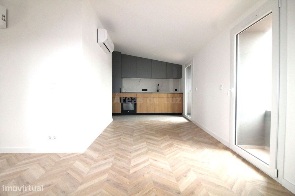 Apartamento T0 NOVO - Leiria
