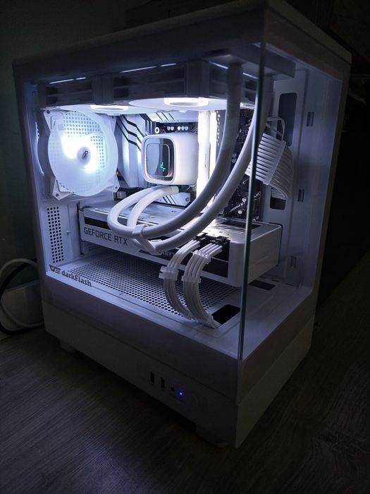 Akwarium Gamingowe RTX3070 i5 12th aio 650w gold