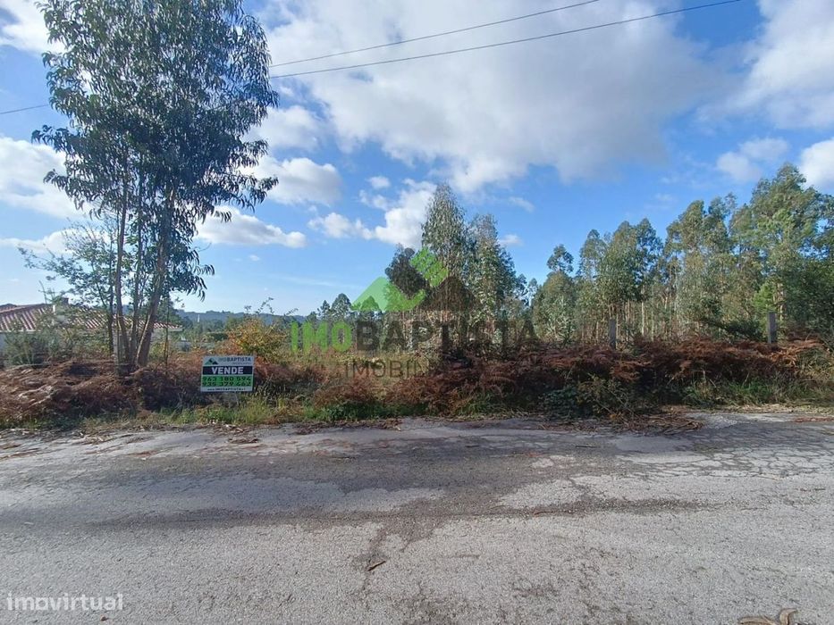 Terreno p/ construção em Guisande (1950 m2)