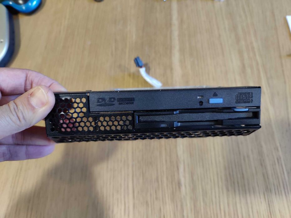 Leitor/Gravador de CD/DVD Slim Panasonic UJ-810B