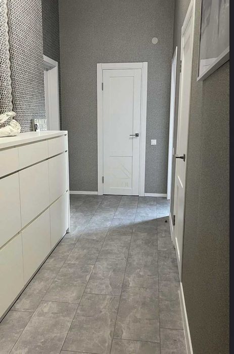 Продається простора 3кім квартира в центрі міста,вул.Бельведерська!