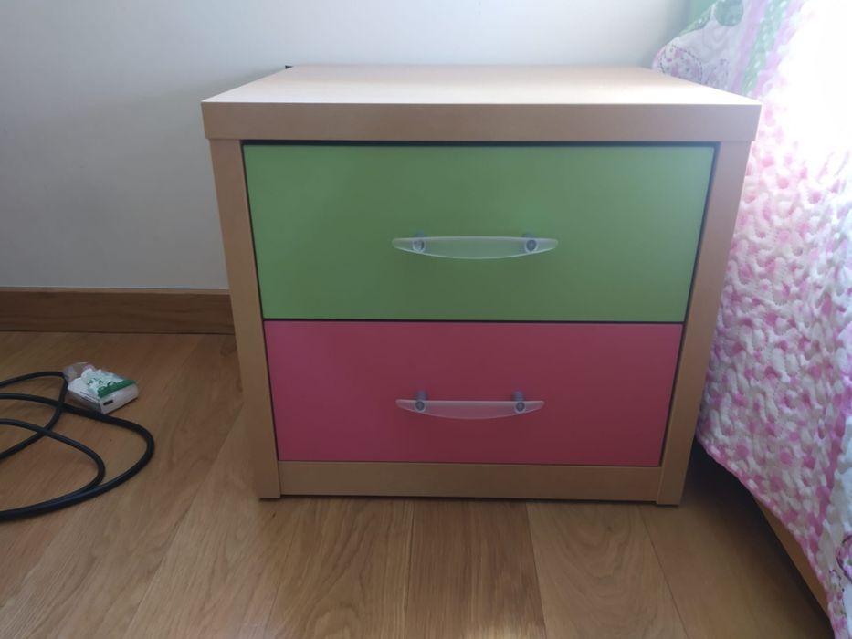 Mobilia madeira menina rosa e verde