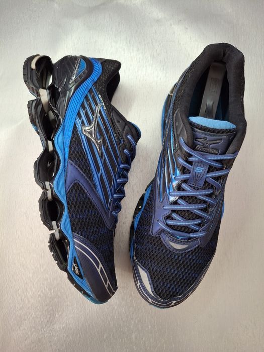 Кроссовки Mizuno Wave Prophecy 5