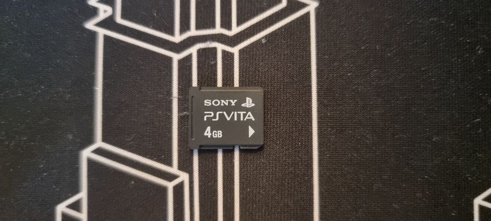 PS Vita 1000 OLED (Wi-Fi + 3G) no Estojo + Cartão 4GB + Capa + Carregador Original + 6 Jogos