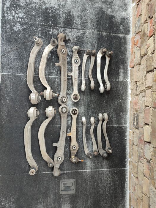 Ричаги передні Ауді А6 С6 важелі Ауді А4 В7 правий лівий ричаг передни