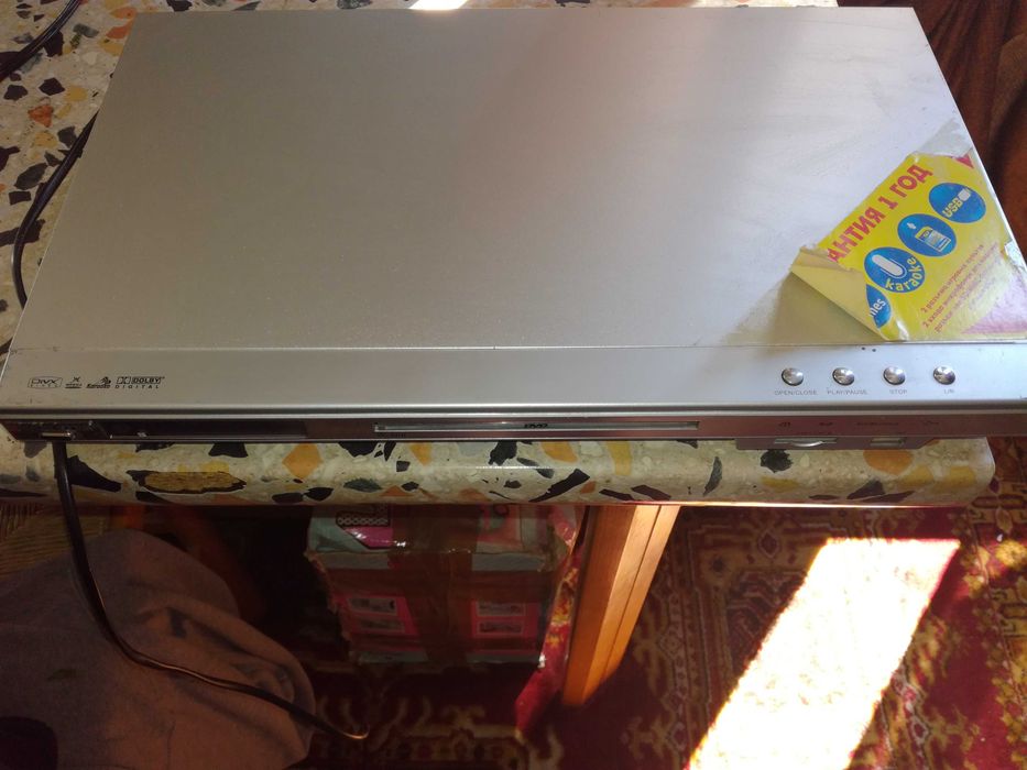 DVD програвач,майже антикваріат.