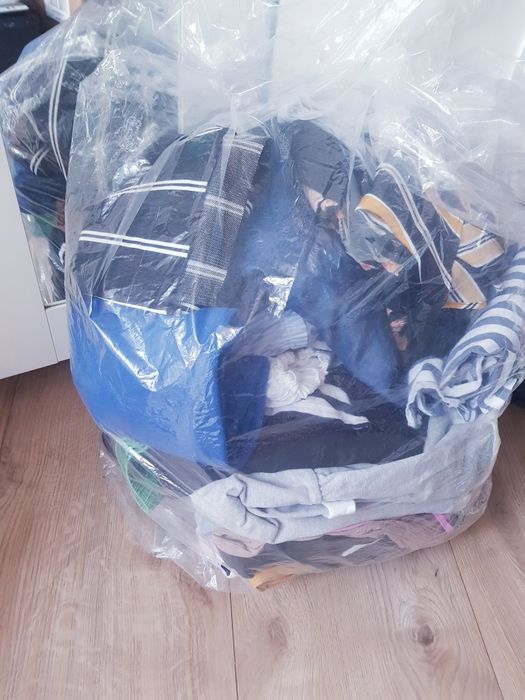 Paka odziezy do dalszej odsprzedaży 10 kg