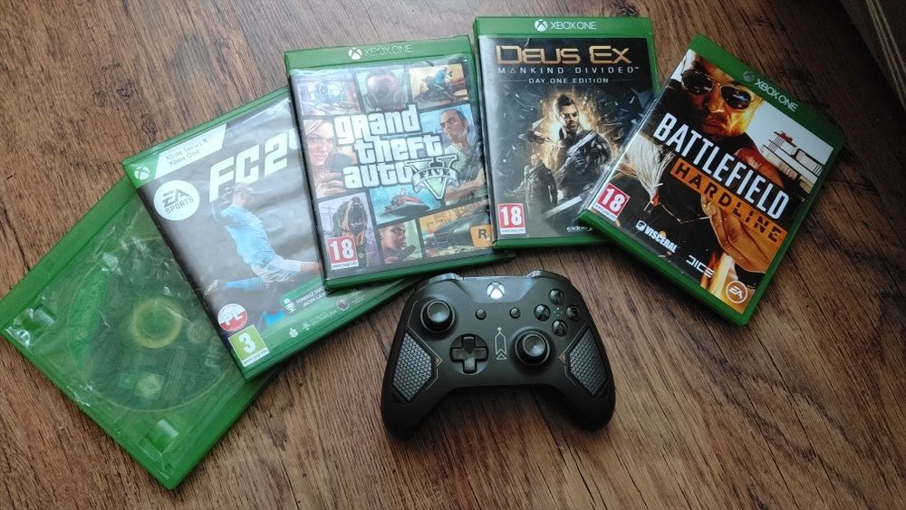 Xbox One S +5 gier i 1 pad