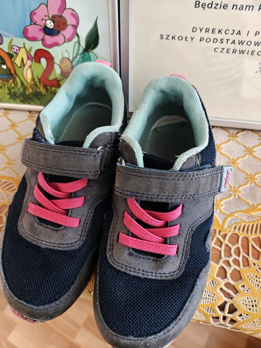 Sprzedam buty rozmiar 28