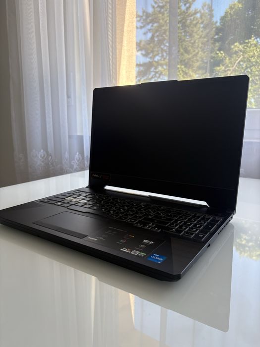 Asus TUF Gaming i5-11400H RTX 3060 16GB 512GB SSD 144Hz