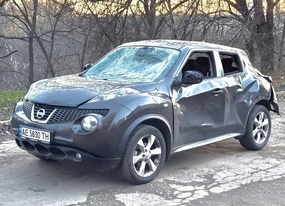 Нисан жук 2012г 1.6автомат полный привод
