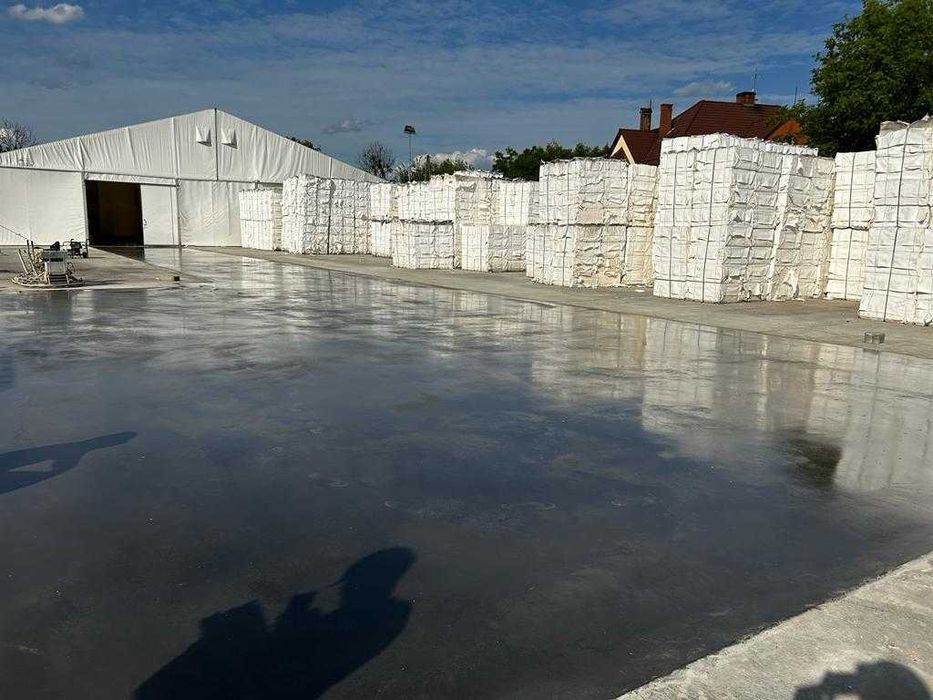 Posadzki przemysłowe w Halach Magazynach Garażach Podjazdach Tarasach