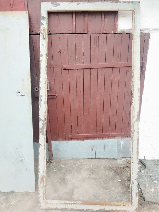 Двери металлические